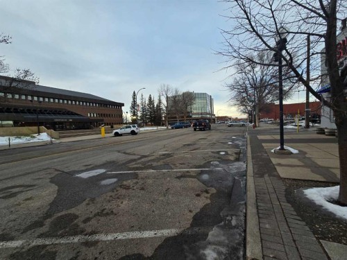 123 4 Street South, Lethbridge, AB 