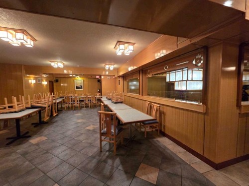123 4 Street South, Lethbridge, AB 