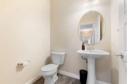 240 Sage Bank Grove Nw, Calgary, AB - Indoor Photo Showing Bathroom