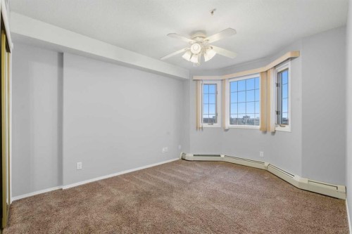 358-8535 Bonaventure Drive Se, Calgary, AB - Indoor Photo Showing Other Room