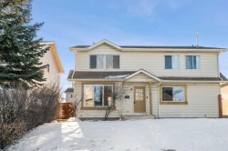 69 Castlebrook Way NE Calgary, AB T3J 2A7