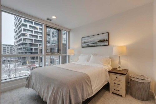230-88 9 Street Ne, Calgary, AB - Indoor Photo Showing Bedroom