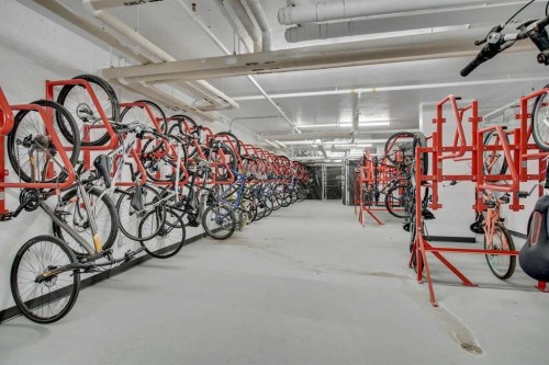 230-88 9 Street Ne, Calgary, AB - Indoor