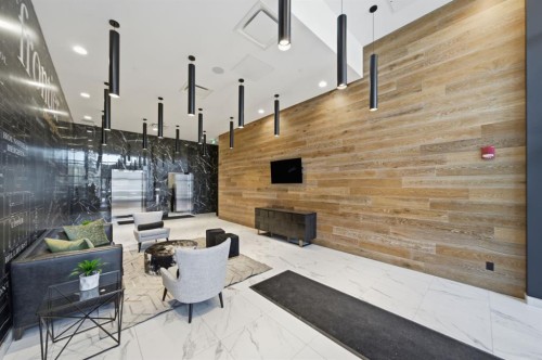 740-110 18A Street Nw, Calgary, AB - Indoor Photo Showing Other Room