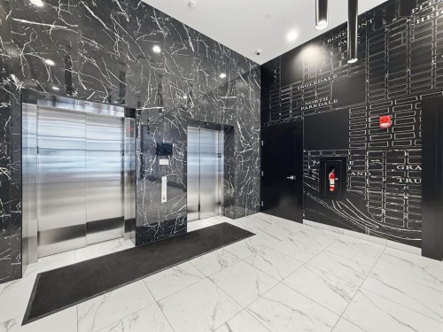 740-110 18A Street Nw, Calgary, AB - Indoor Photo Showing Other Room