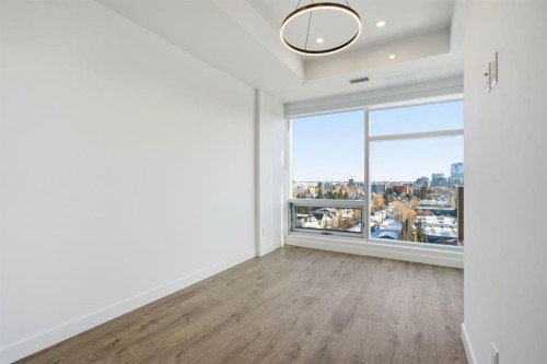 740-110 18A Street Nw, Calgary, AB - Indoor Photo Showing Other Room