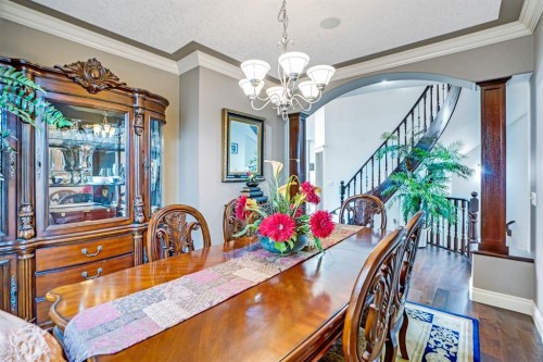 58 Evergreen Common Sw, Calgary, AB - Indoor Photo Showing Dining Room