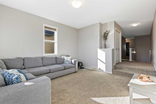 26 Chaparral Valley Common Se, Calgary, AB - Indoor Photo Showing Living Room
