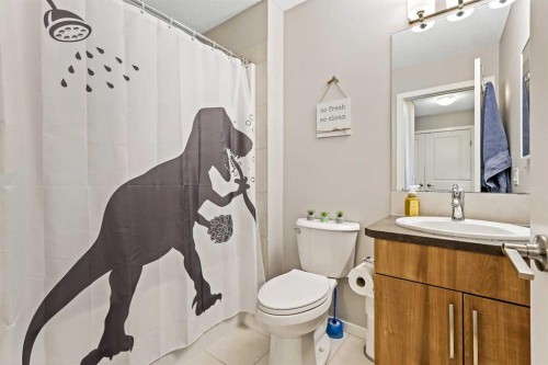 26 Chaparral Valley Common Se, Calgary, AB - Indoor Photo Showing Bathroom