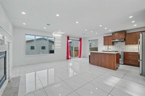 31 Skyview Springs Crescent Ne, Calgary, AB - Indoor Photo Showing Kitchen