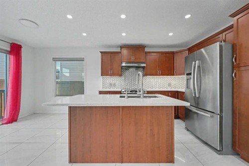 31 Skyview Springs Crescent Ne, Calgary, AB - Indoor Photo Showing Kitchen