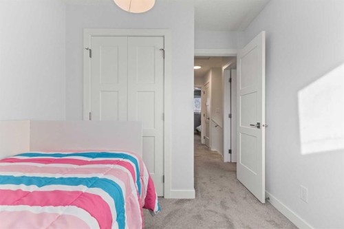3804 62 Street Nw, Calgary, AB - Indoor Photo Showing Bedroom
