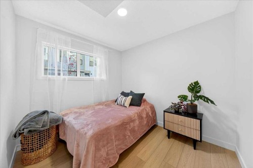 304-437 Alpine Avenue Sw, Calgary, AB - Indoor Photo Showing Bedroom
