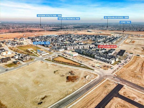 304-437 Alpine Avenue Sw, Calgary, AB - Outdoor With View