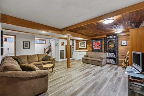 13119 6 Street Sw, Calgary, AB - Indoor