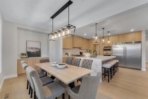 12 Spring Creek Point Sw, Calgary, AB - Indoor Photo Showing Dining Room