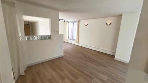 309-738 3 Avenue Sw, Calgary, AB - Indoor Photo Showing Other Room