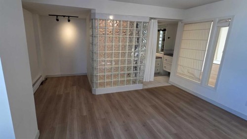 309-738 3 Avenue Sw, Calgary, AB - Indoor Photo Showing Other Room