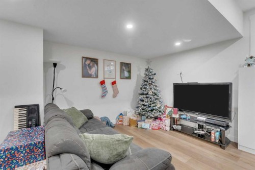 202 Kinniburgh Crescent, Chestermere, AB - Indoor