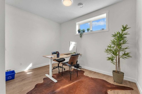 267 Kinniburgh Loop, Chestermere, AB - Indoor Photo Showing Office