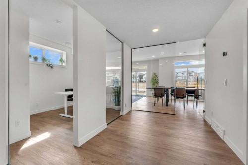 267 Kinniburgh Loop, Chestermere, AB - Indoor