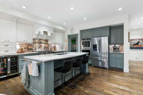 267 Coopers Hill Sw, Airdrie, AB - Indoor Photo Showing Kitchen With Upgraded Kitchen