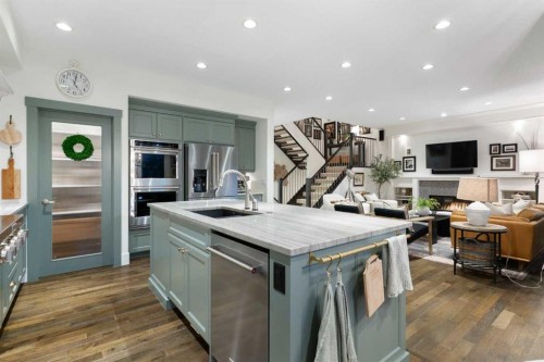 267 Coopers Hill Sw, Airdrie, AB - Indoor Photo Showing Kitchen With Upgraded Kitchen