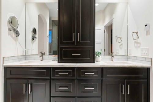 267 Coopers Hill Sw, Airdrie, AB - Indoor Photo Showing Bathroom