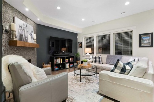 267 Coopers Hill Sw, Airdrie, AB - Indoor Photo Showing Living Room