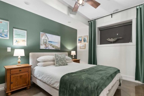 267 Coopers Hill Sw, Airdrie, AB - Indoor Photo Showing Bedroom