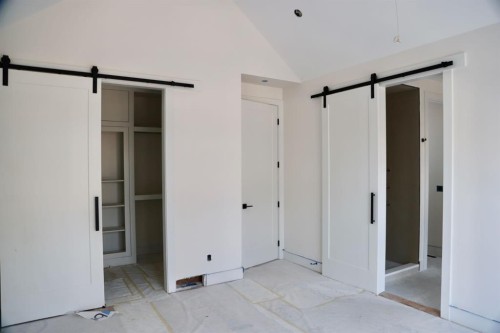 3511 42 Street Sw, Calgary, AB - Indoor Photo Showing Other Room