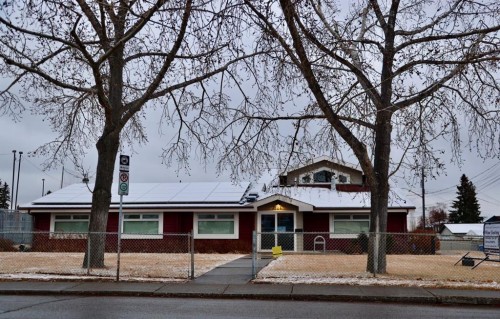 3511 42 Street Sw, Calgary, AB - Outdoor With Facade