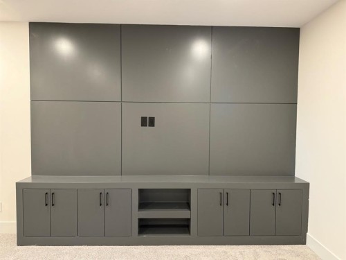 3511 42 Street Sw, Calgary, AB - Indoor Photo Showing Other Room