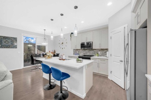 84 Nolanhurst Heights Nw, Calgary, AB - Indoor Photo Showing Kitchen With Upgraded Kitchen