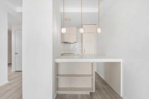 130-615 6 Avenue Se, Calgary, AB - Indoor