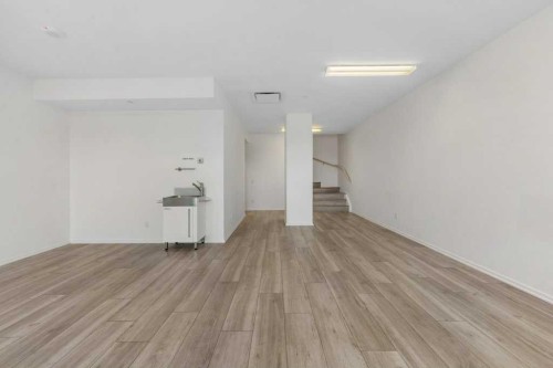 130-615 6 Avenue Se, Calgary, AB - Indoor Photo Showing Other Room
