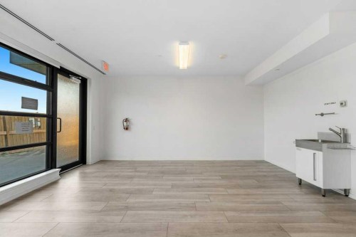 130-615 6 Avenue Se, Calgary, AB - Indoor Photo Showing Other Room