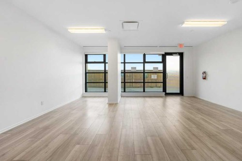 130-615 6 Avenue Se, Calgary, AB - Indoor Photo Showing Other Room