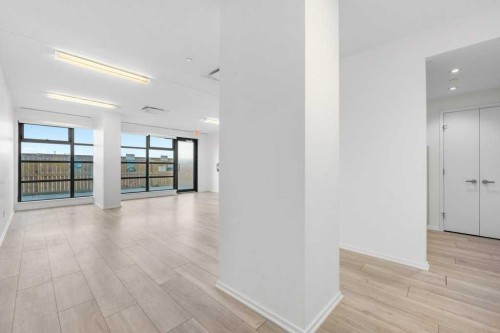 130-615 6 Avenue Se, Calgary, AB - Indoor Photo Showing Other Room