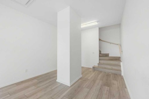 130-615 6 Avenue Se, Calgary, AB - Indoor Photo Showing Other Room