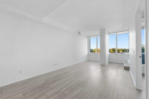 130-615 6 Avenue Se, Calgary, AB - Indoor Photo Showing Other Room