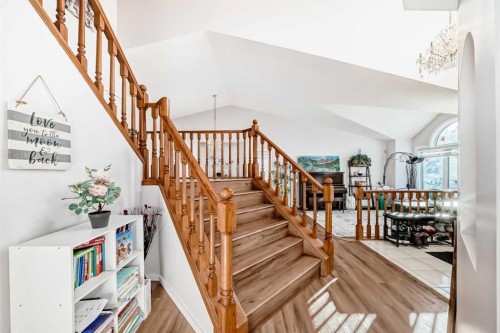 8328 Edgevalley Drive Nw, Calgary, AB - Indoor Photo Showing Other Room