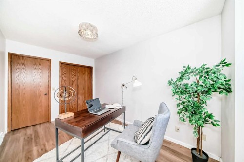 8328 Edgevalley Drive Nw, Calgary, AB - Indoor Photo Showing Office