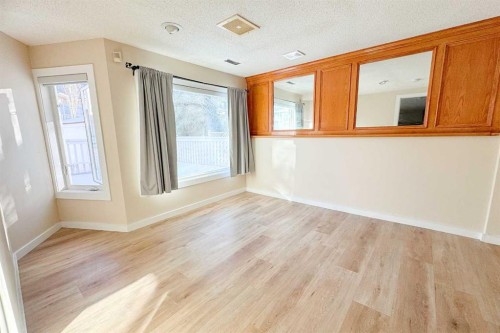 8328 Edgevalley Drive Nw, Calgary, AB - Indoor Photo Showing Other Room