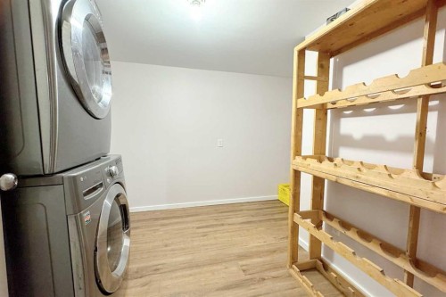 8328 Edgevalley Drive Nw, Calgary, AB - Indoor Photo Showing Laundry Room