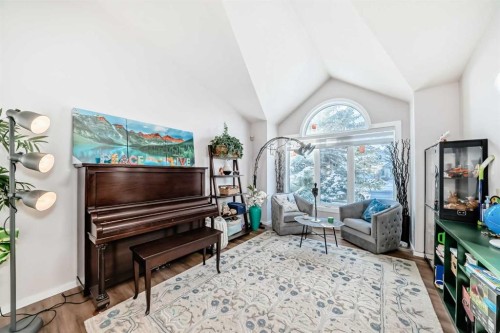 8328 Edgevalley Drive Nw, Calgary, AB - Indoor