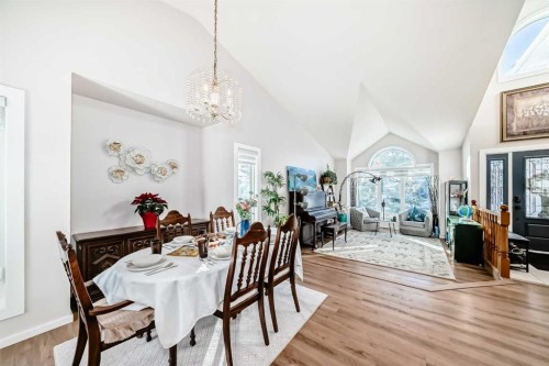 8328 Edgevalley Drive Nw, Calgary, AB - Indoor Photo Showing Dining Room