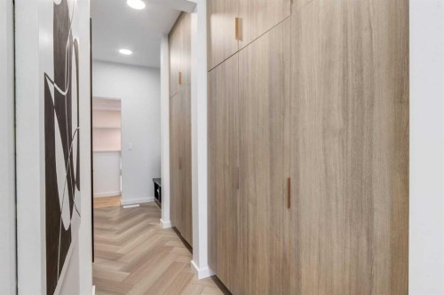 560 Walgrove Boulevard Se, Calgary, AB - Indoor Photo Showing Other Room