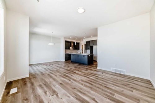 91 Bartlett Crescent Se, Calgary, AB - Indoor
