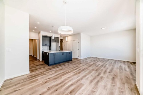 91 Bartlett Crescent Se, Calgary, AB - Indoor